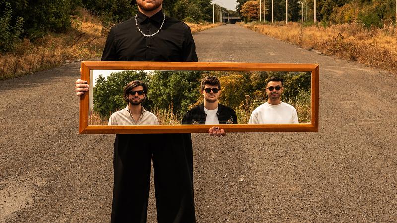 Free Mind présente "The Mirror", son 1er album