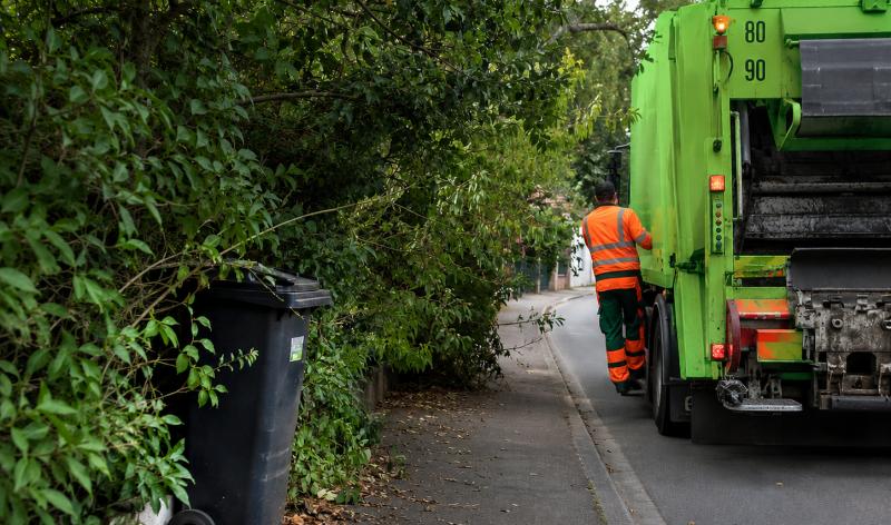 Entretien des trottoirs et des plantations : un geste pour le vivre ensemble