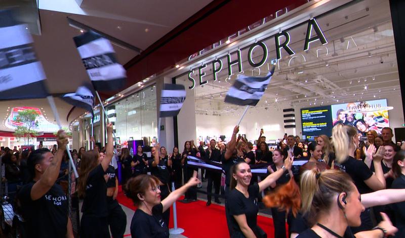 Show, foule et marketing: ouverture en grande pompe de Sephora Liège