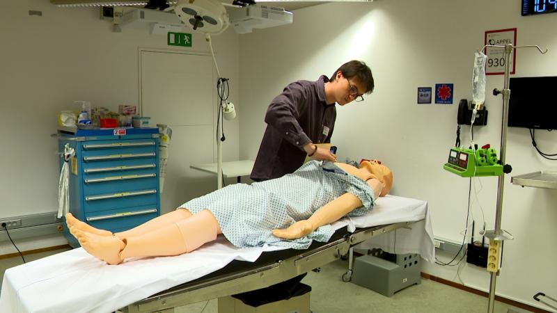 À l’ULiège, les futurs médecins assistants s’entraînent par simulation avant leurs débuts à l’hôpital