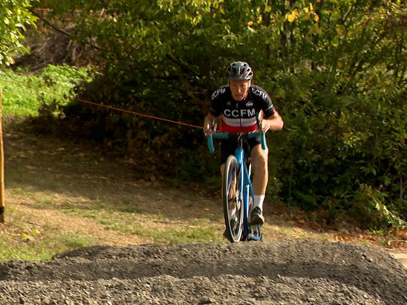 Un nouveau circuit de cyclo-cross de 2,1 km inauguré à Flémalle : "Toutes les difficultés que les sportifs recherchent s'y retrouvent"