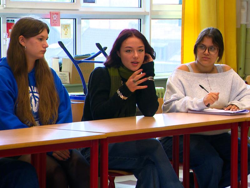 Athénée Léonie de Waha : les élèves votent la poursuite de la grève après une journée de dialogue