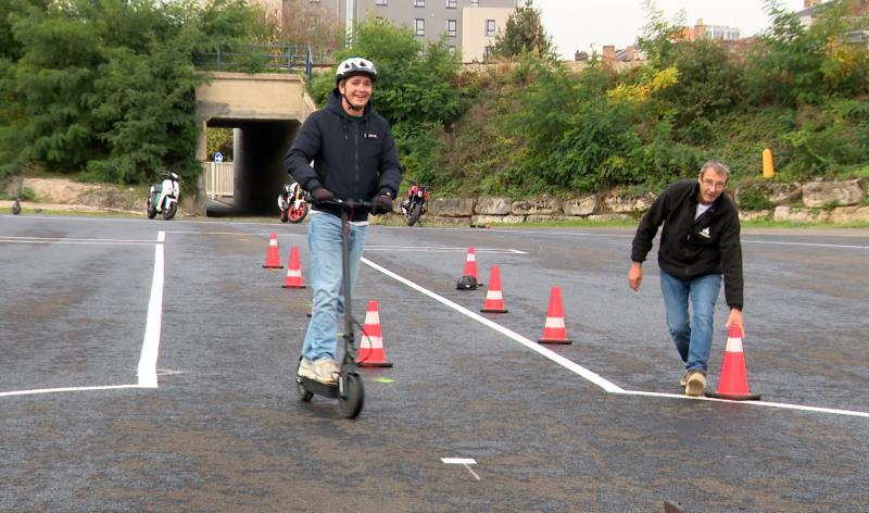 Augmentation du nombre d'accidents de trottinettes électriques : FEDEMOT lance des formations et de la sensibilisation