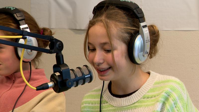 La Petite Émission : les jeunes derrière les micros !