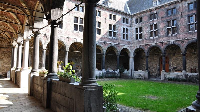 Ancien couvent des Frères mineurs et Maison du Gouverneur : un hôtel demain ?