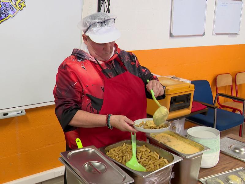 Herstal maintient un repas chaud gratuit à l'école