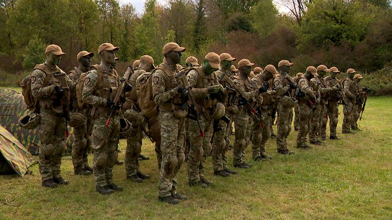 Service militaire volontaire : une centaine de jeunes en formation au Génie d'Amay