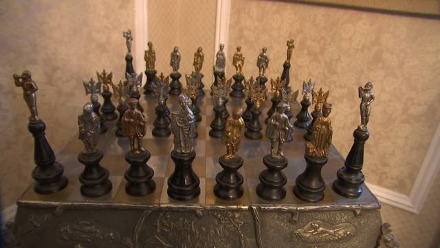 Unique : un jeu d'échecs à vendre