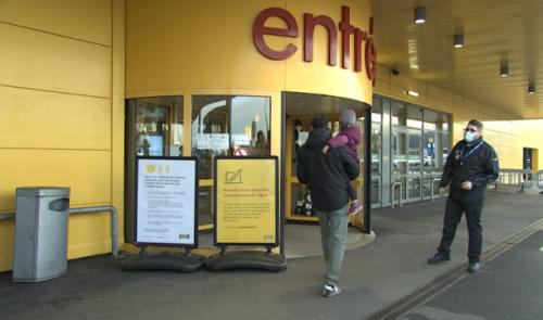 Ikea : les clients ne respectent pas les règles sanitaires