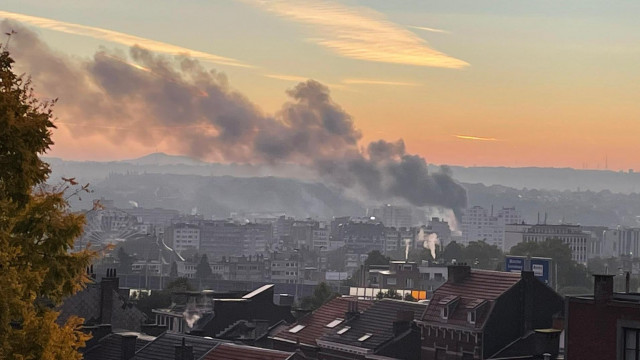 Important incendie derrière la Médiacité