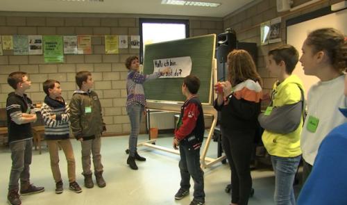 Apprendre des langues grâce à des ateliers ludiques