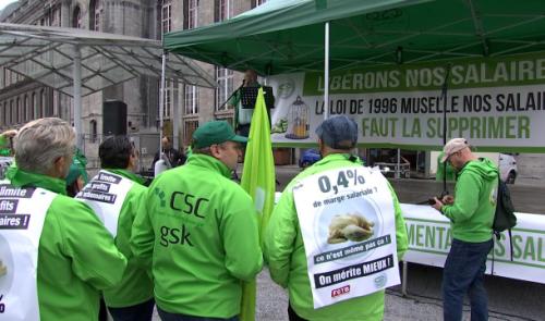 Manifestation contre la loi sur la norme salariale