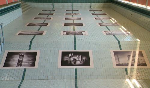 Le Sepia Imaginarium de Bruno D'Alimonte à la piscine de Hannut