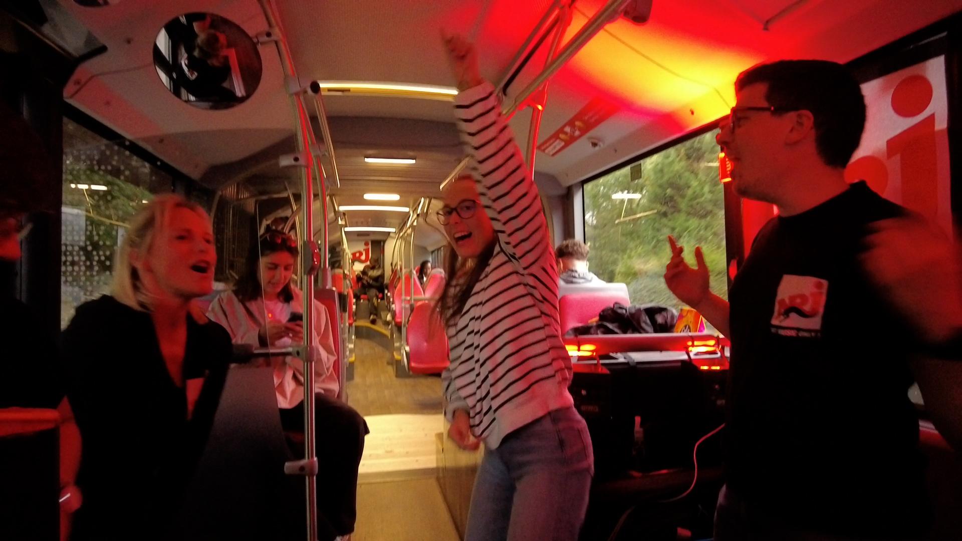 Le bus 48 se transforme en discothèque le temps d'une journée