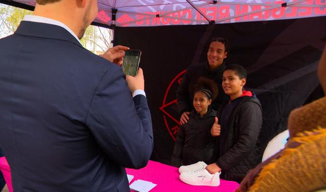 Axel Witsel inaugure un Red Court à Angleur