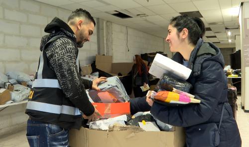Vente de colis perdus aux Galeries St Lambert