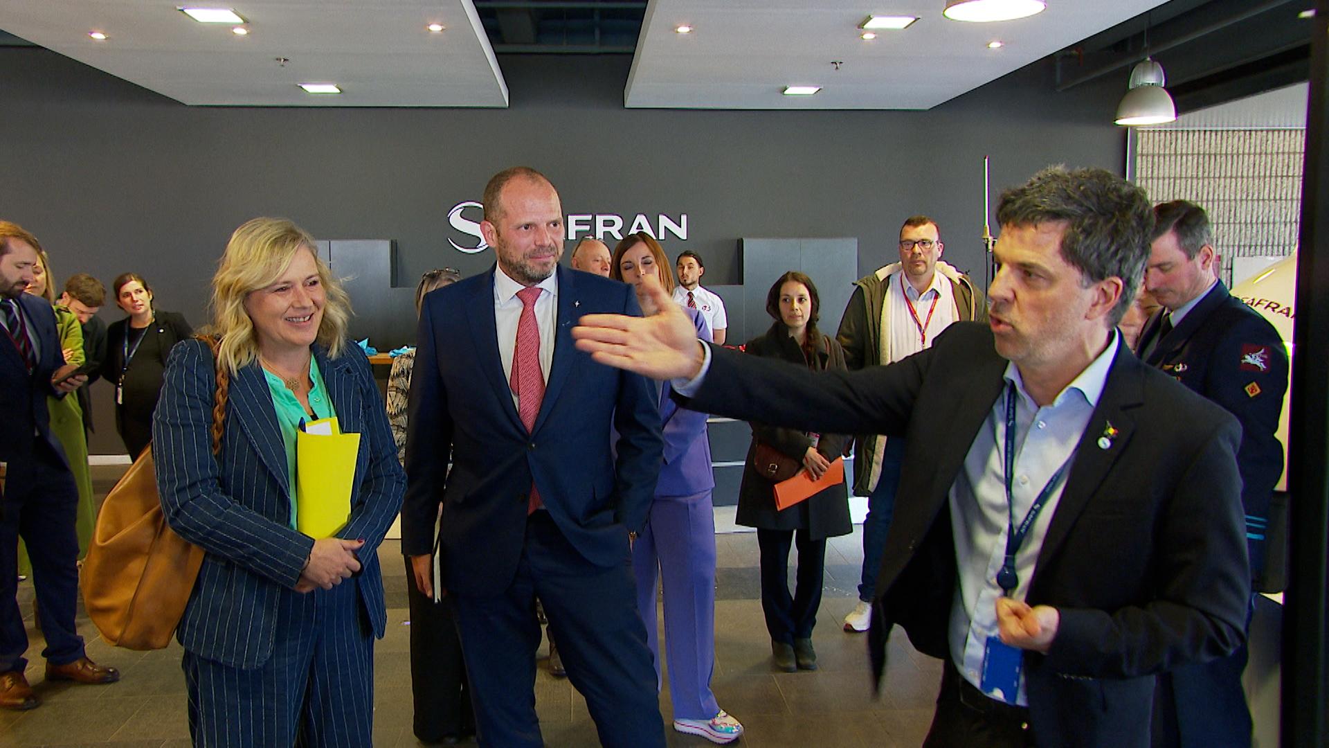 Visite ministérielle chez Safran Aero Boosters