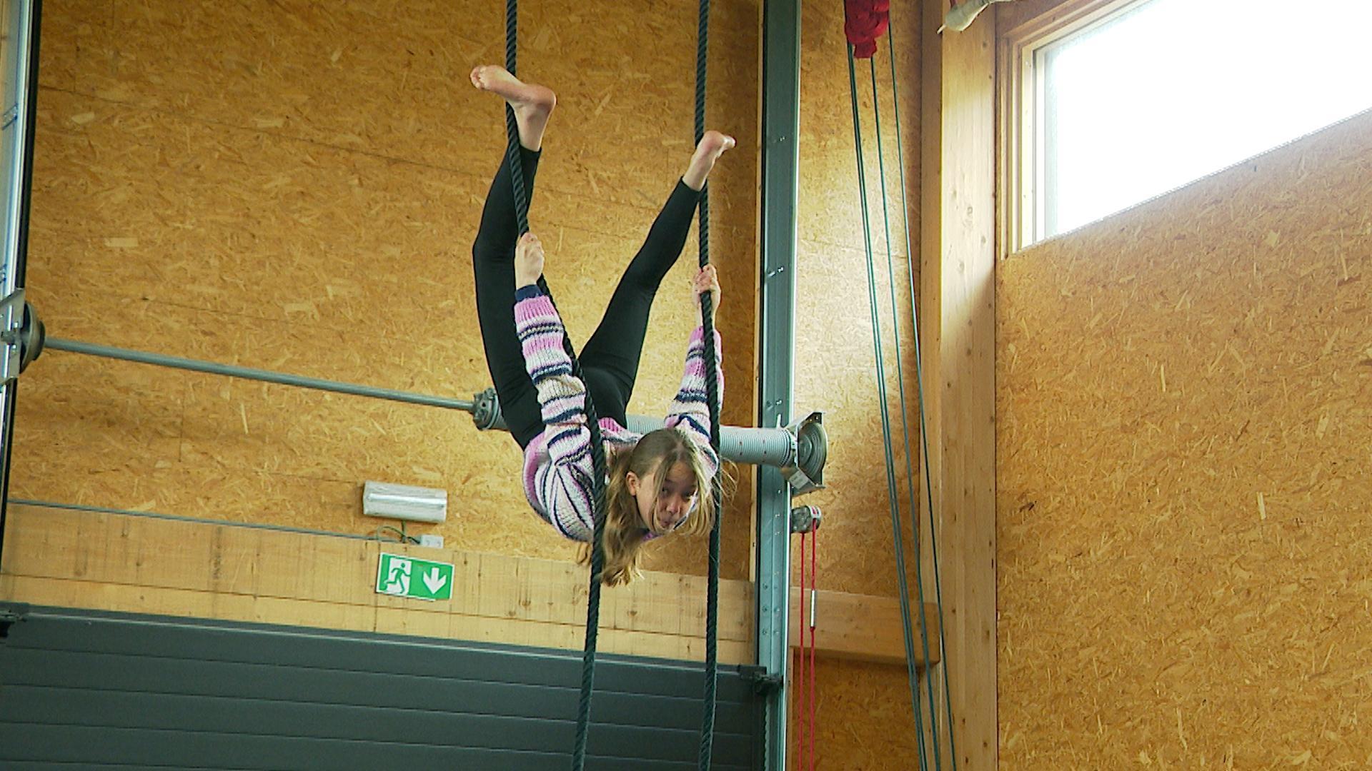 Stage cirque et trapèze à Marchin