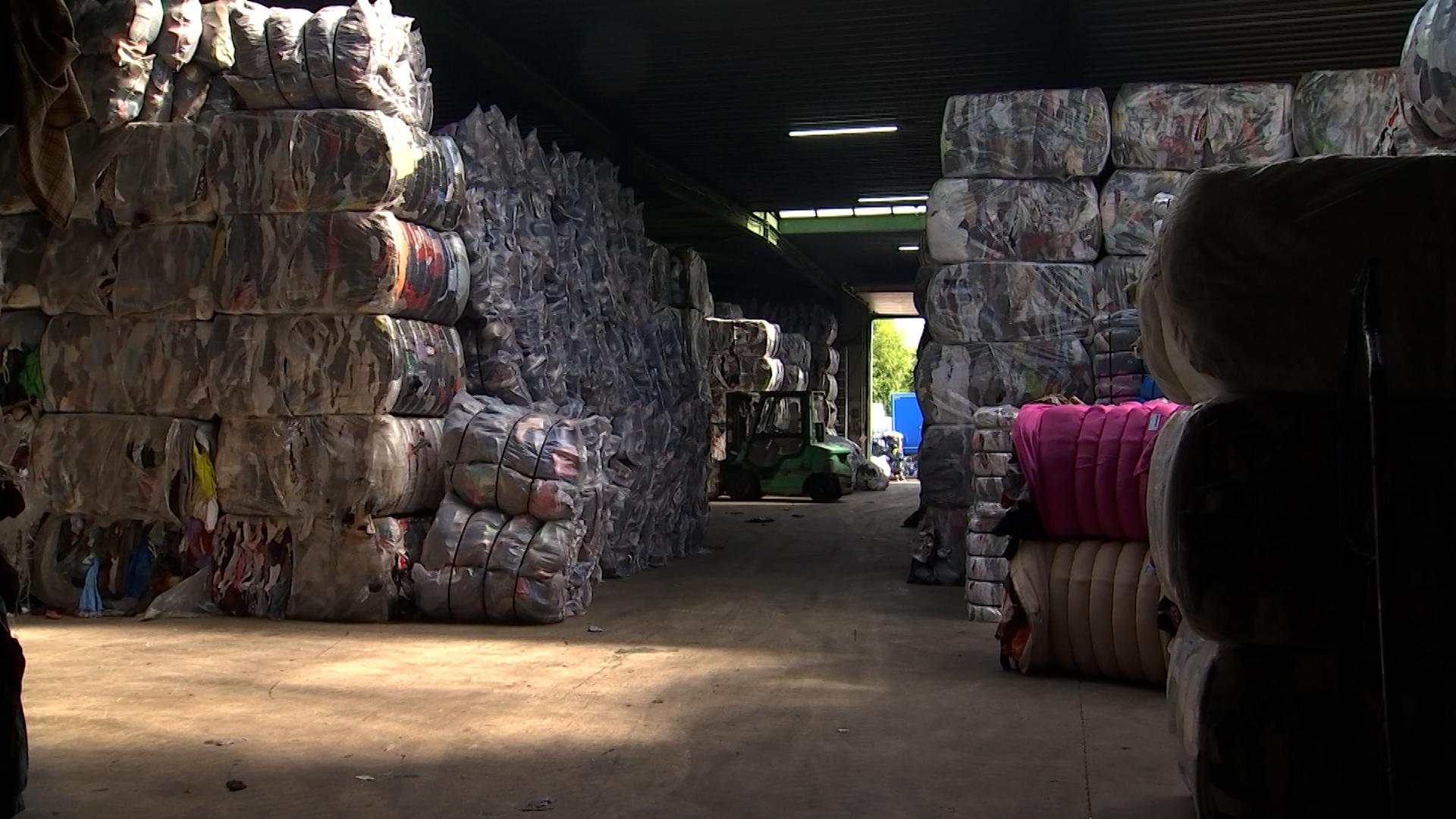Le secteur du recyclage textile est en crise