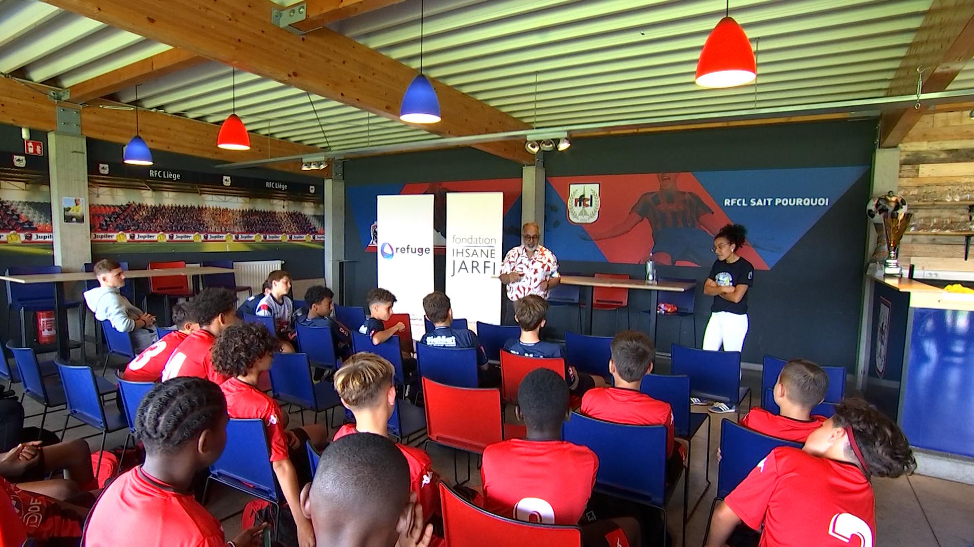 Challenge Jarfi : Lutte contre l'homophobie dans le foot !