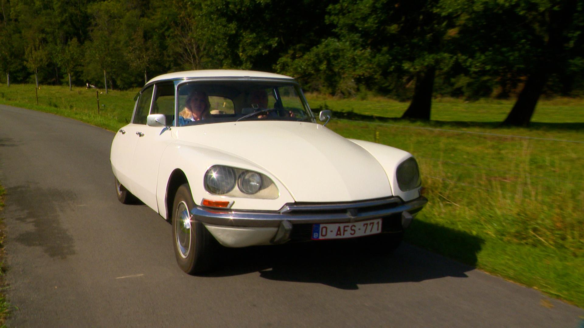 La Citroën DS fête ses 70 ans à Esneux