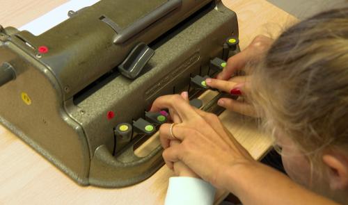 La Lumière accompagne les enfants non-voyants à l'école