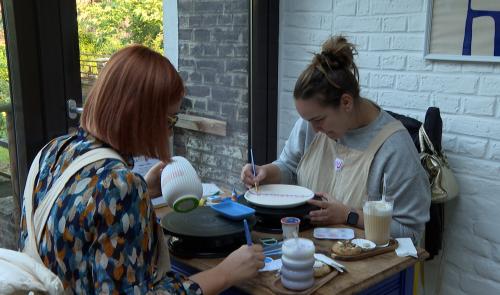 Biscuit Café: un café céramique a ouvert ses portes à Liège