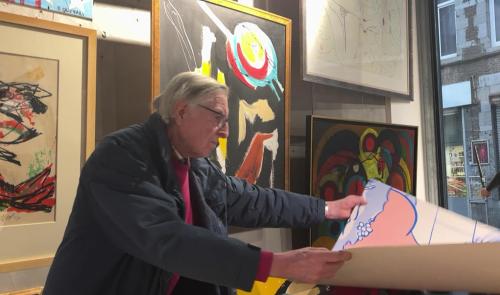 Un octogénaire met ses diverses collections en vente