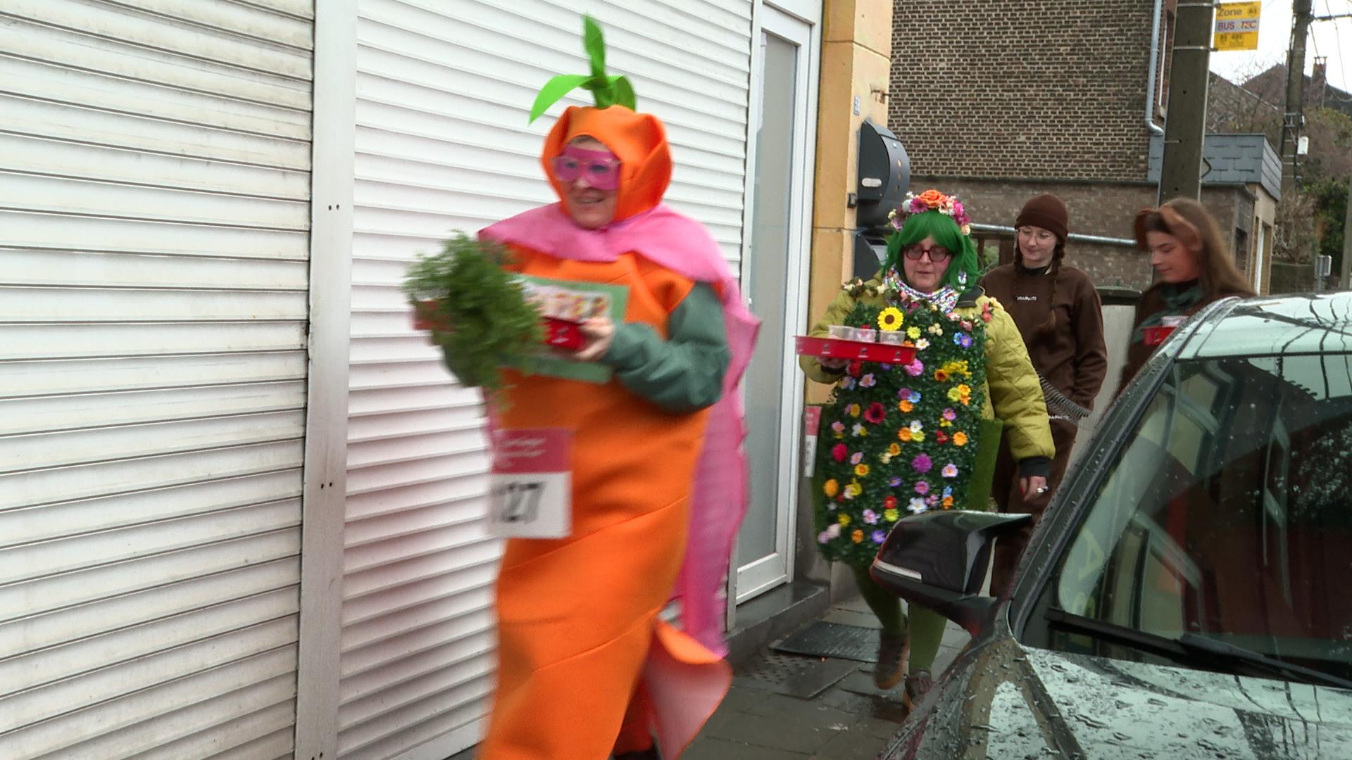 La course folklorique des garçons de café renait au carnaval d'Amay