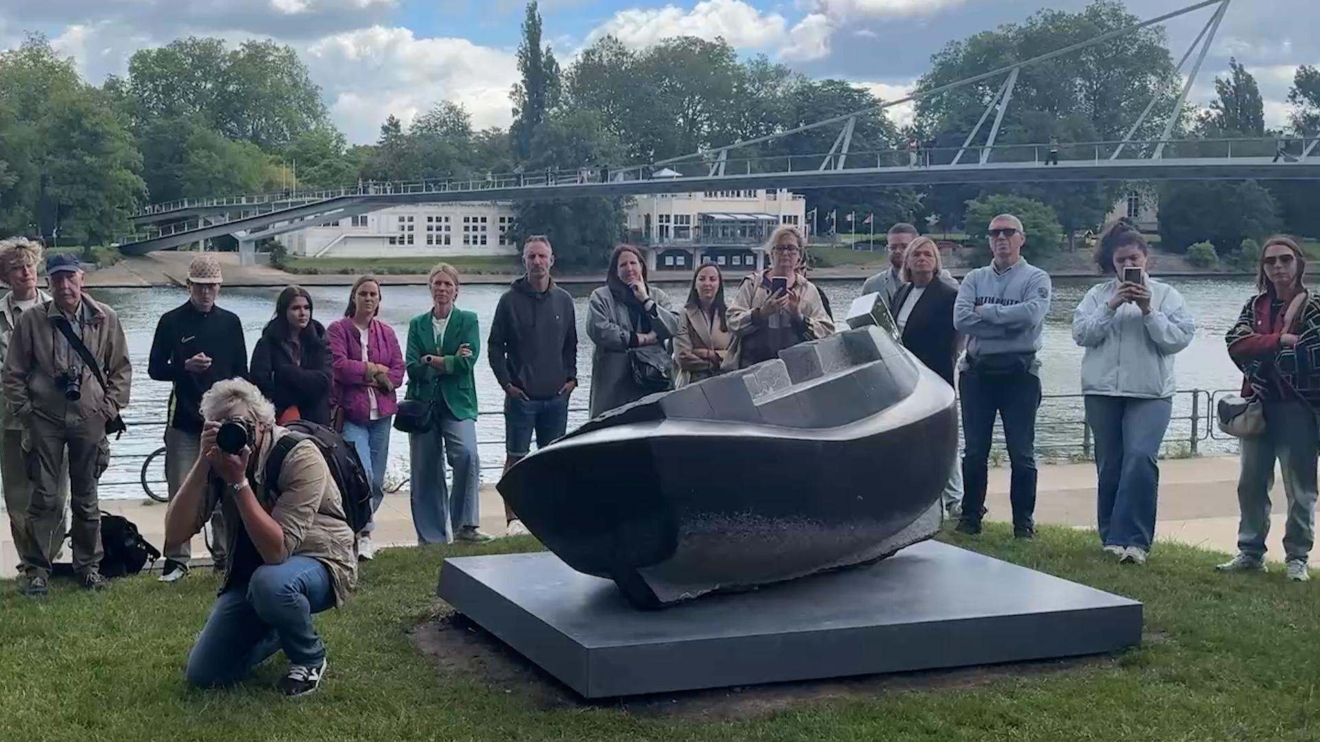 Une étonnante barque inaugurée en bord de Meuse