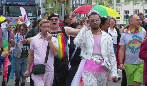 Liège Pride, 2e édition : 1200 personnes marchent avec fierté