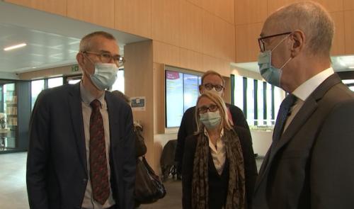 MontLégia : le ministre fédéral de la santé visite l’unité de réveil Covid
