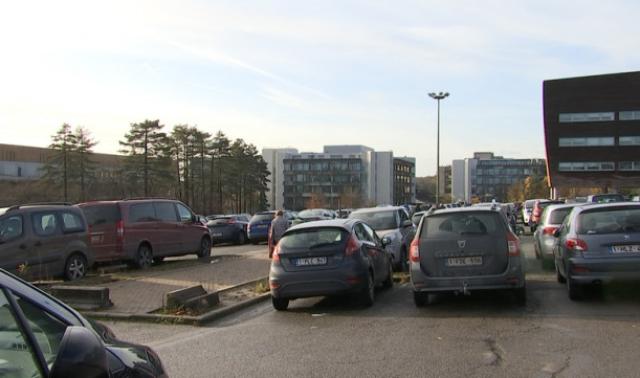 Bientôt plus de places de parking au CHU