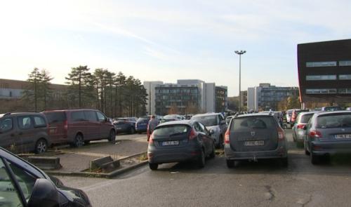 Bientôt plus de places de parking au CHU