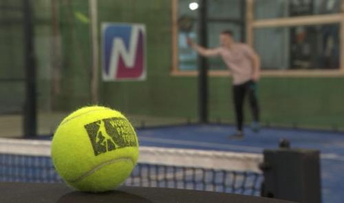 "J'peux pas, j'ai padel !"