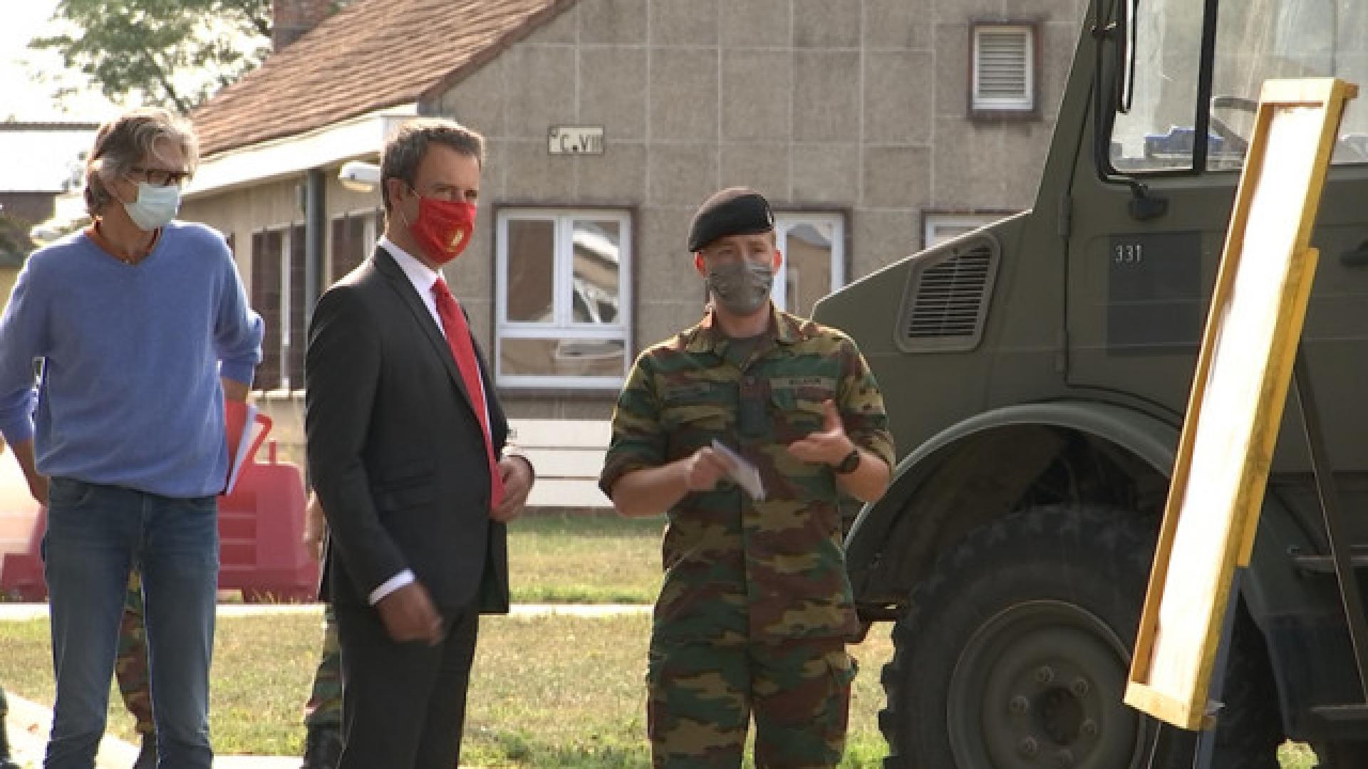 Philippe Goffin visite le 4ème Génie d'Amay mobilisé pendant la crise du covid-19