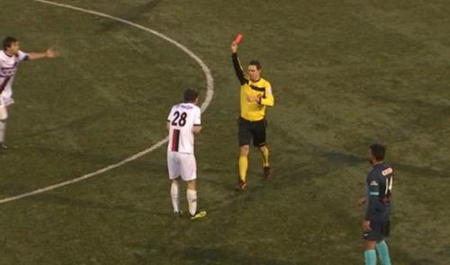 Pluie de cartes sur le derby RFC Liège - RFC Seraing