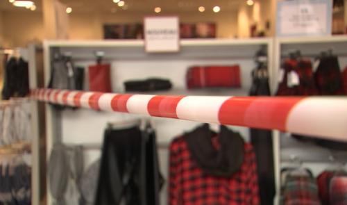 Reconfinement : les petits commerçants redoutent une concurrence déloyale