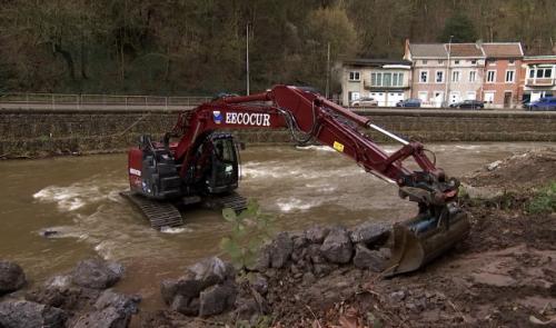 Reconstruction des berges sur la Vesdre
