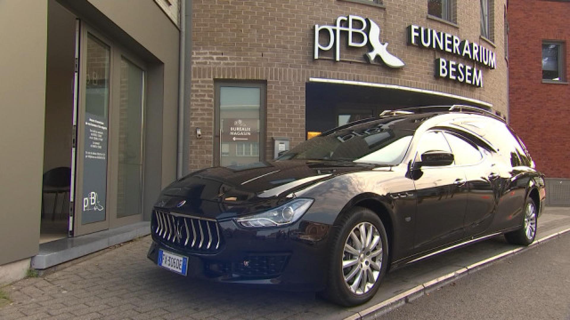 Rejoindre sa dernière demeure en Maserati, c'est possible !