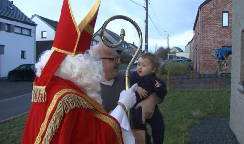 Saint-Nicolas livre le petit-déjeuner vers Chaudfontaine