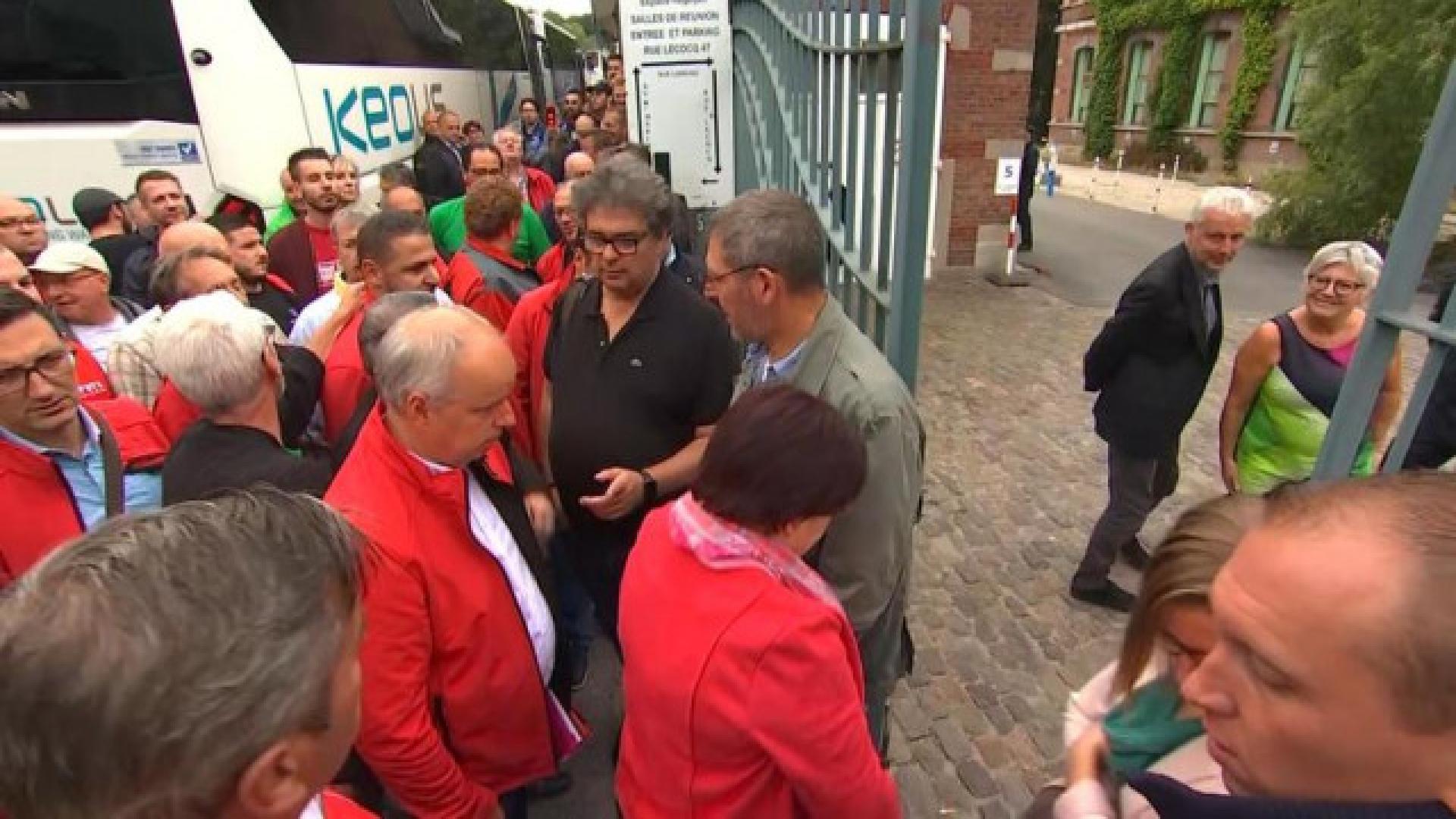 Travailleurs de l'armement chez Ecolo et au MR à Namur