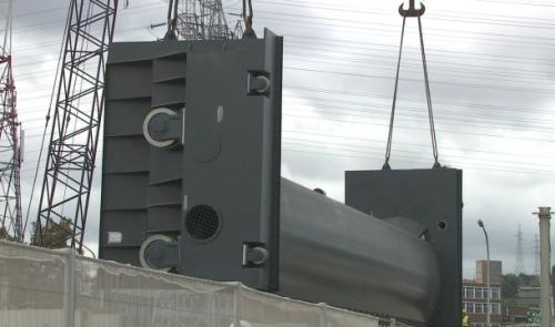 Un chantier impressionnant sur le pont-barrage de l’île Monsin
