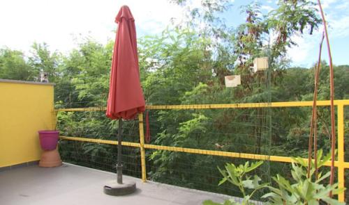 Un Herstalien tenu de démolir sa terrasse par Infrabel