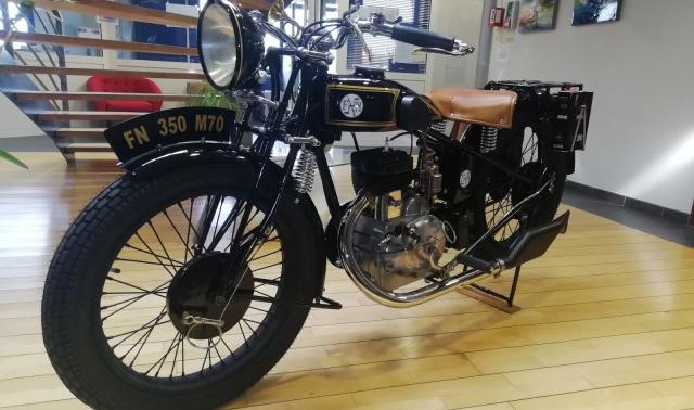 Un moto FN 350 M 70 à voir chez John Cockerill