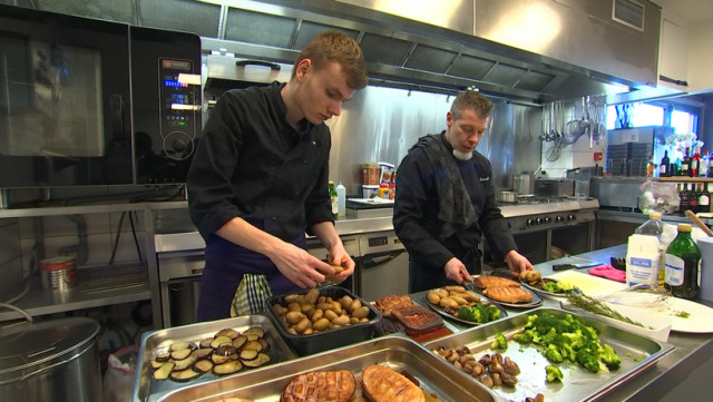 Un resto, 5 chefs et des élèves: la recette fonctionne !