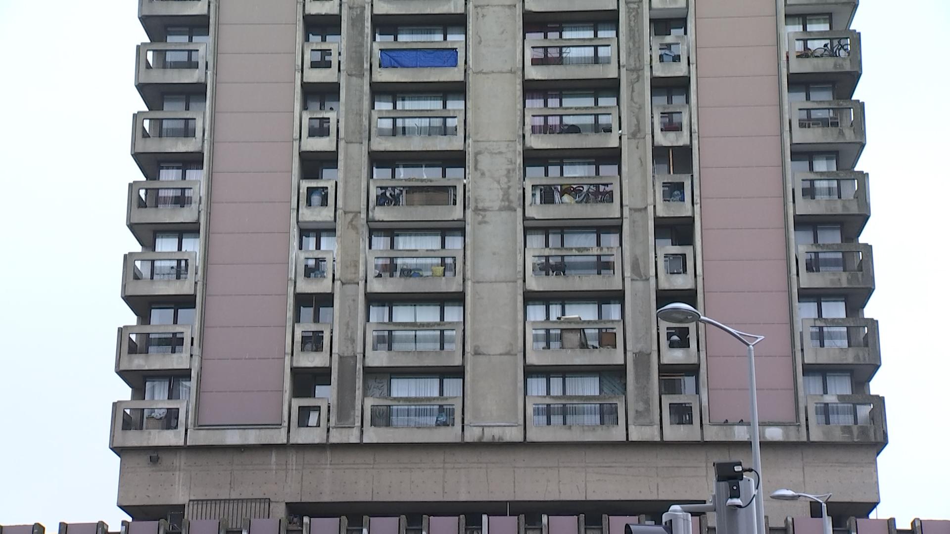 Tour de Droixhe : un immeuble totalement inaccessible via ses ascenseurs !