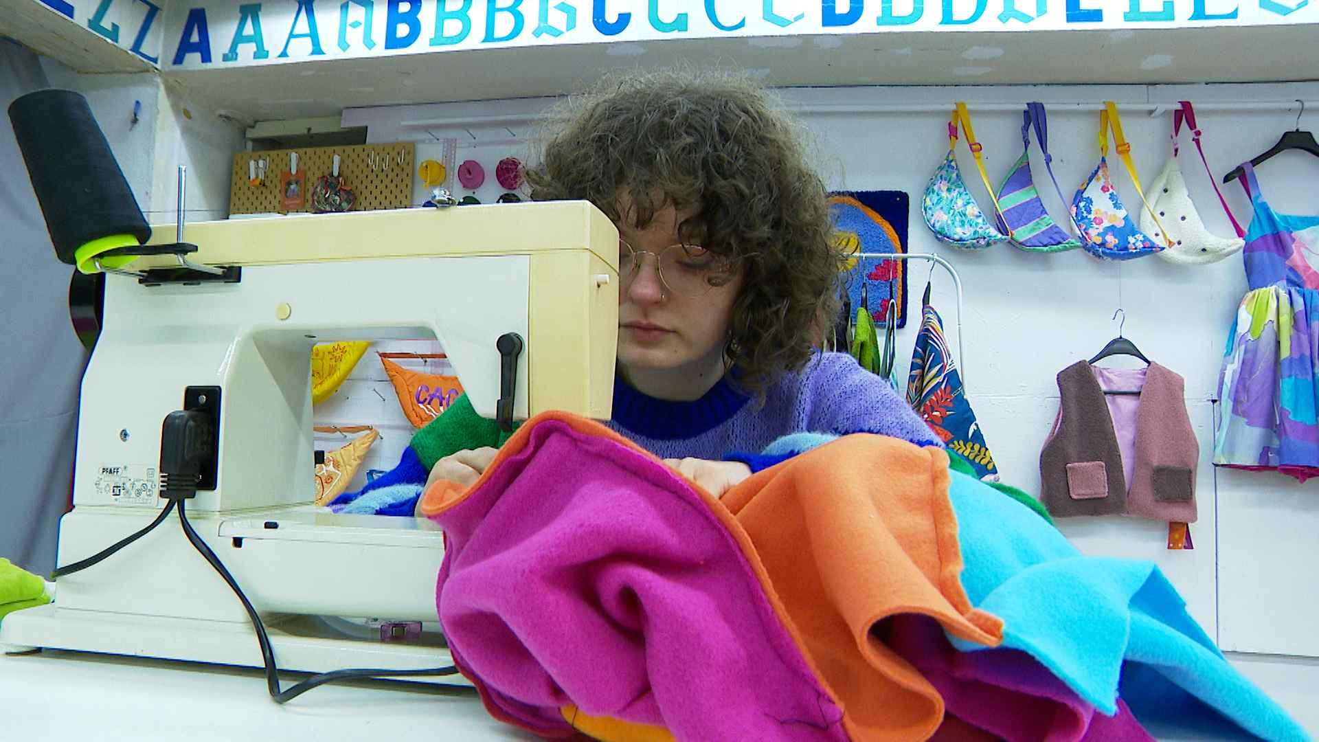 Avec Julia, jeune créatrice liégeoise, la tendance est à l'upcycling