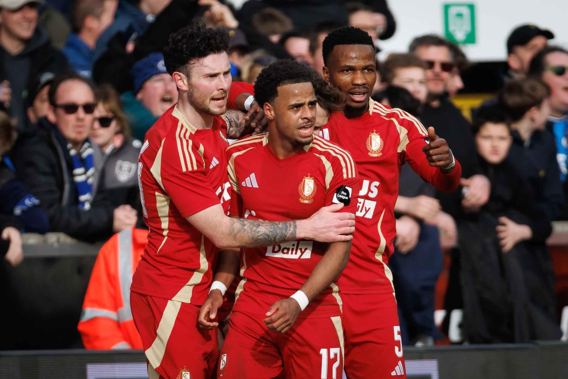Le Standard renverse un Club Bruges réduit à dix pendant plus d'une demi-heure