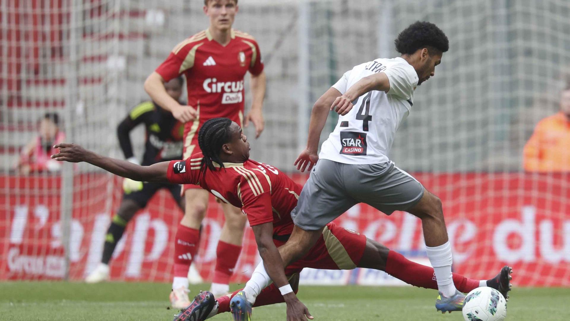 Toujours pas de victoire en play-offs pour le Standard qui partage contre Dender